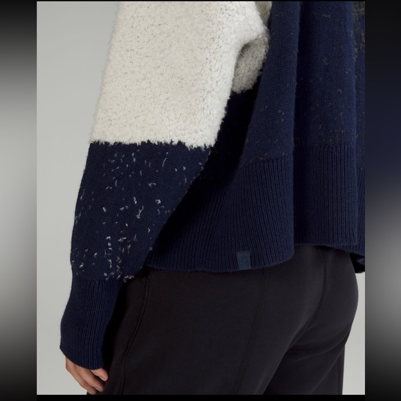 Lululemon Warm Knit Sweater (size 4) Color-block Ombré Textured Patchwork - Picture 7 of 8